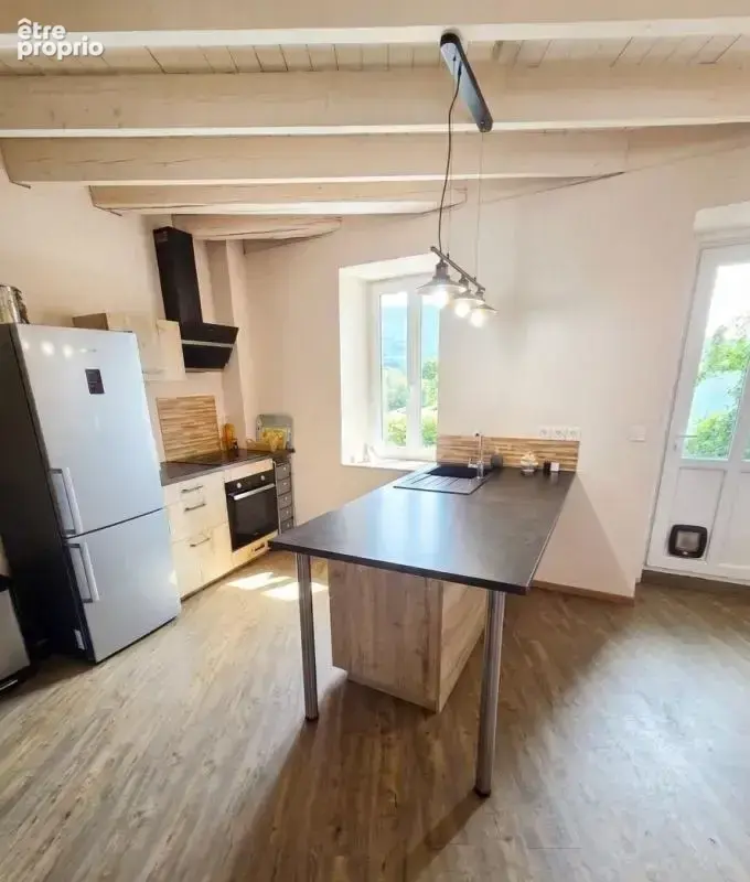 Maison de village À Vendre - 62m² - photo 3
