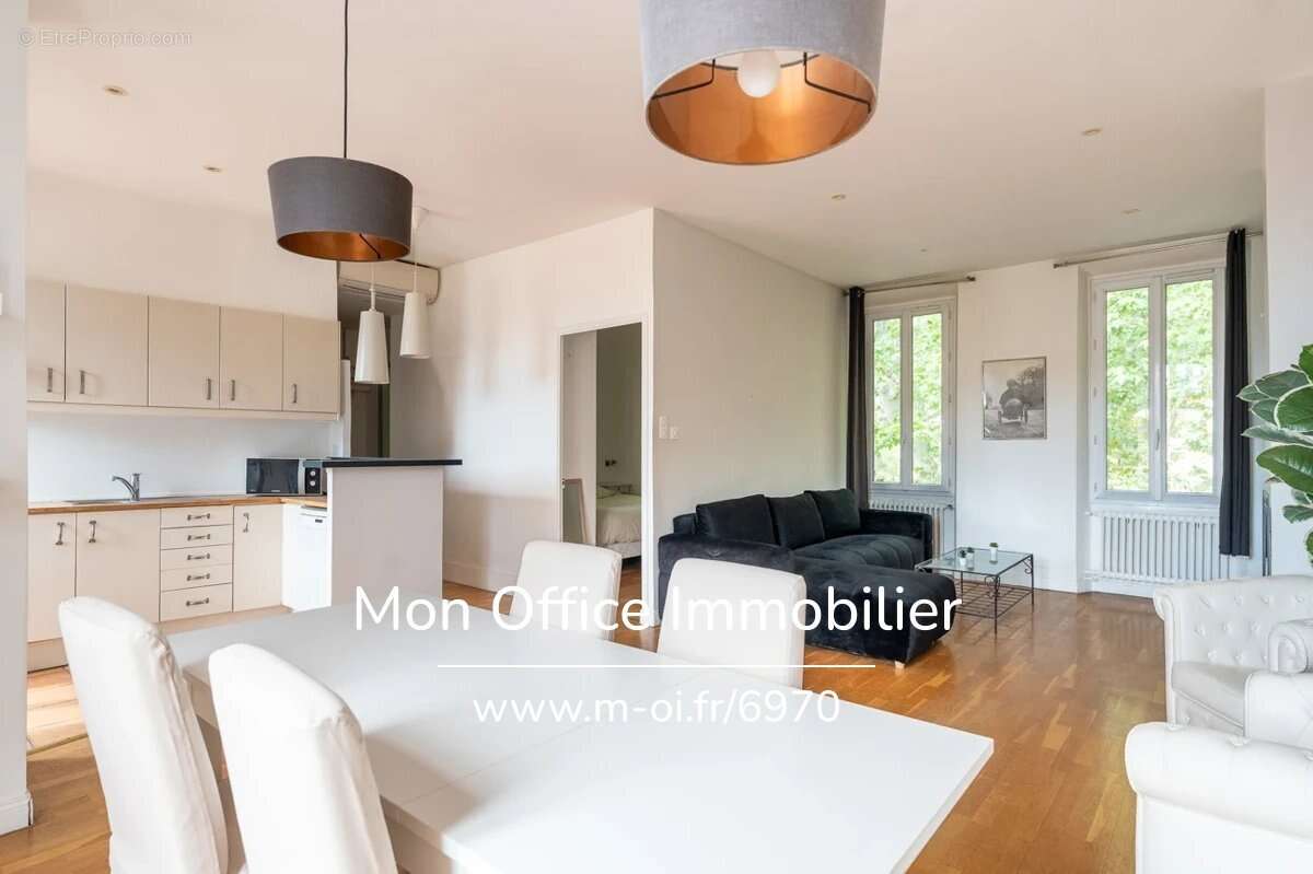 Référence : 6970-ASA - Appartement 3 pièce climatisé et traversant dernier étage centre ville - photo 4