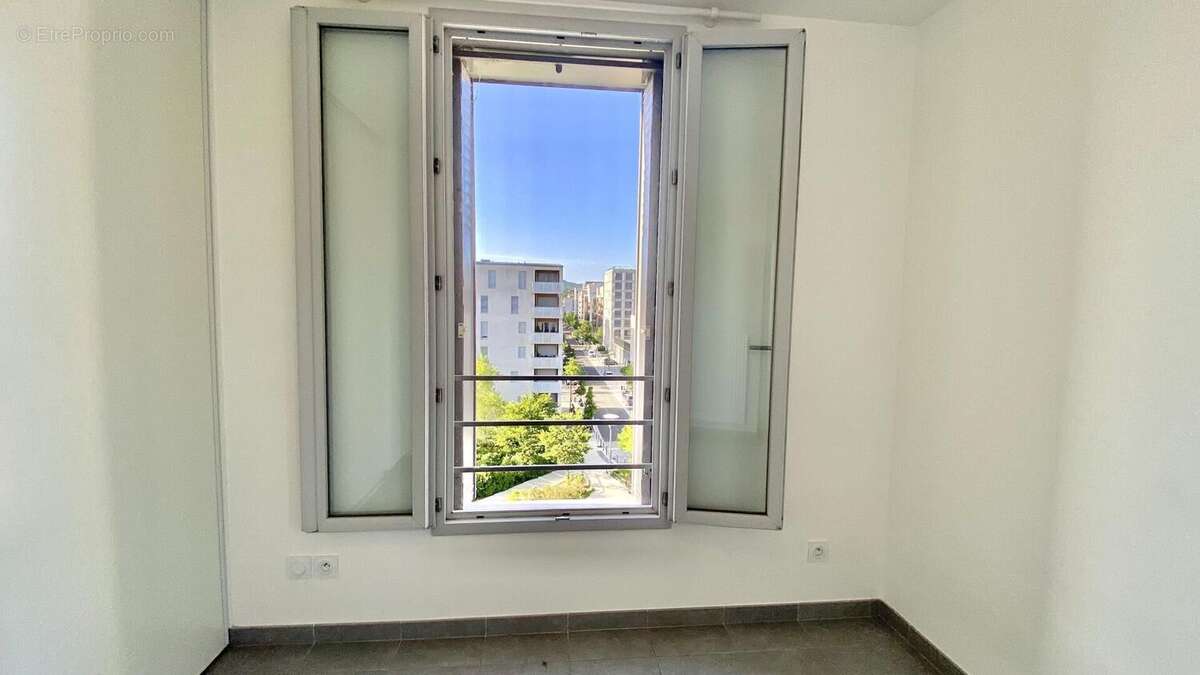 Photo 6 - Appartement à LYON-9E