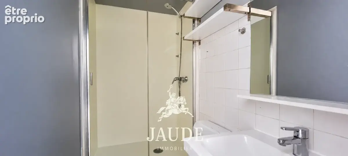 Appartement T2, dernier étage avec une cave - photo 6