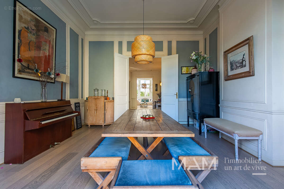 Appartement à MARSEILLE-6E