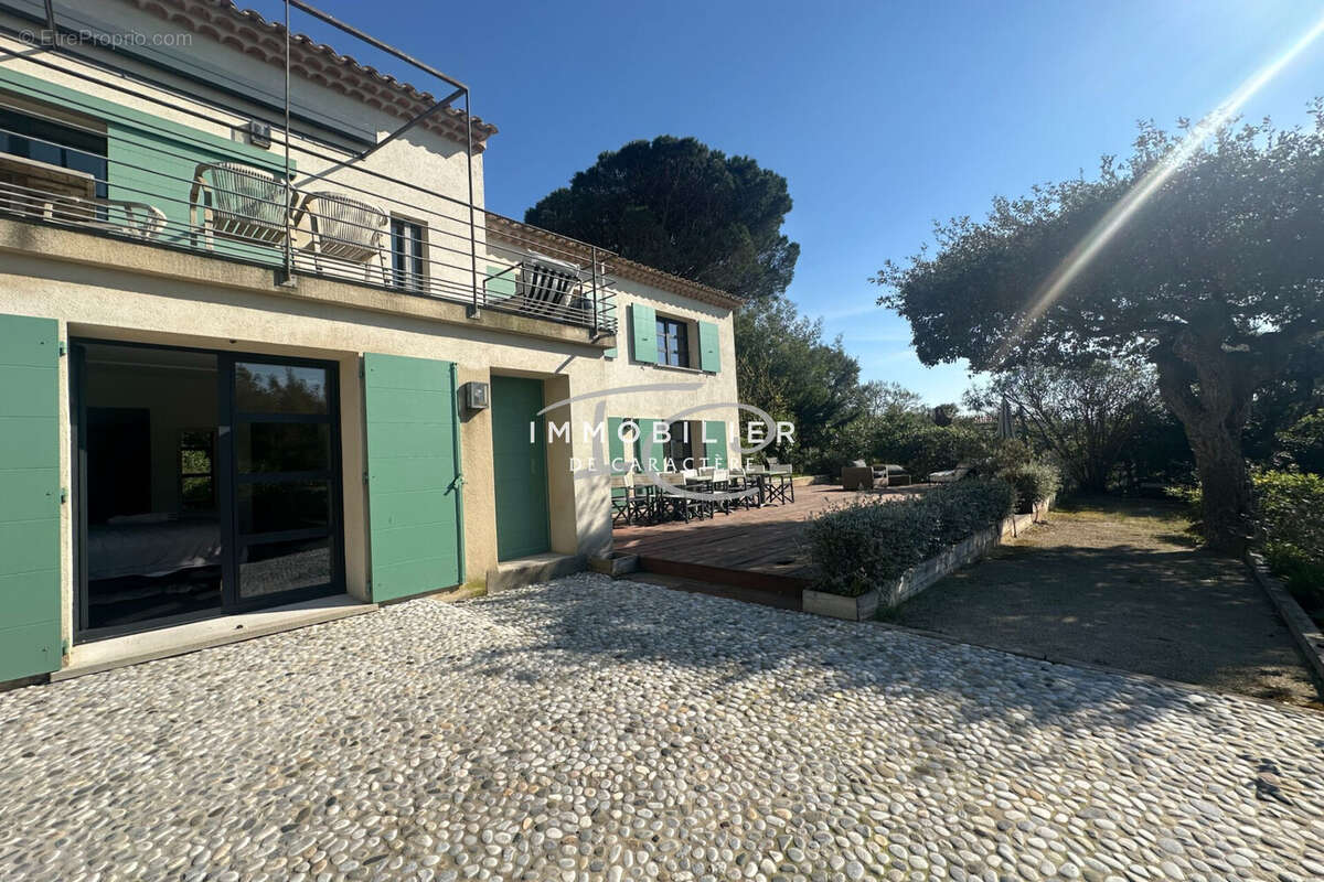 Maison 200 m² à Gassin  - photo 4