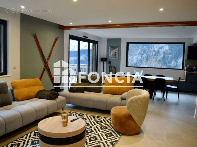 Appartement à SAINT-FRANCOIS-LONGCHAMP