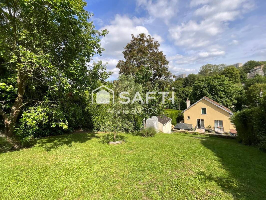 Photo 1 - Maison à MAREIL-MARLY