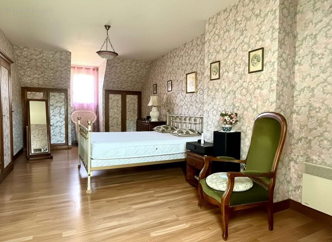 Maison à MARGENCY