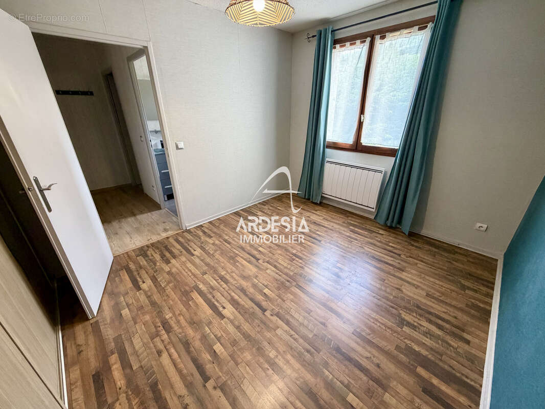 Appartement à SAINT-JEAN-DE-MAURIENNE