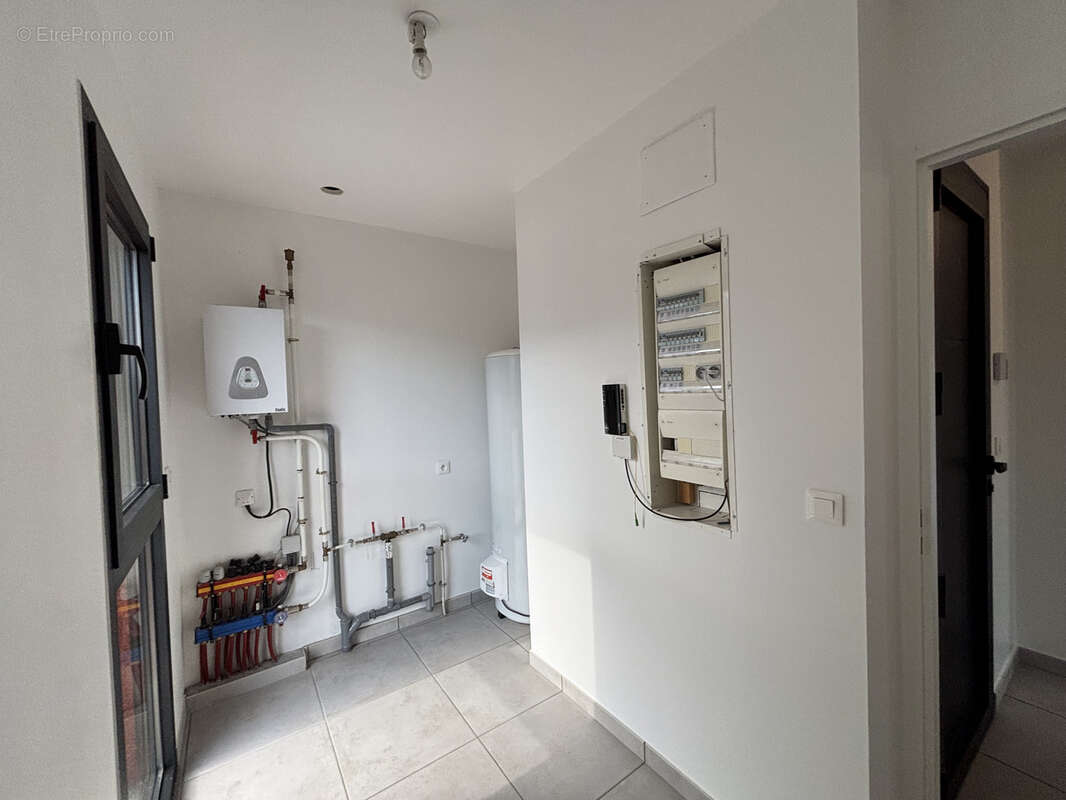 Commerce à LANCRANS