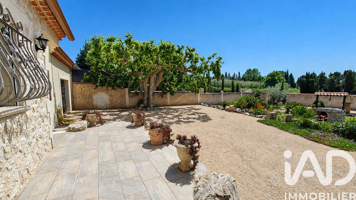 Photo 3 - Maison à EYRAGUES