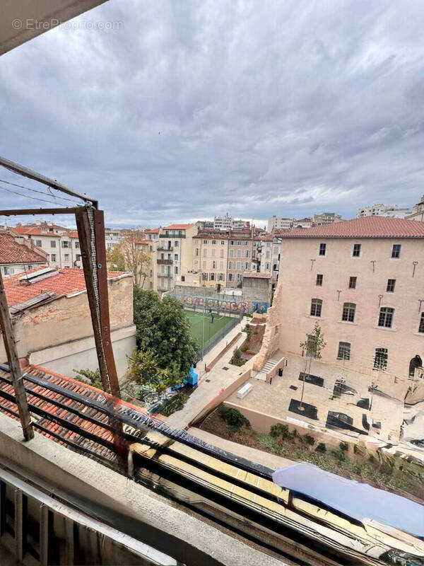 Appartement à MARSEILLE-1E