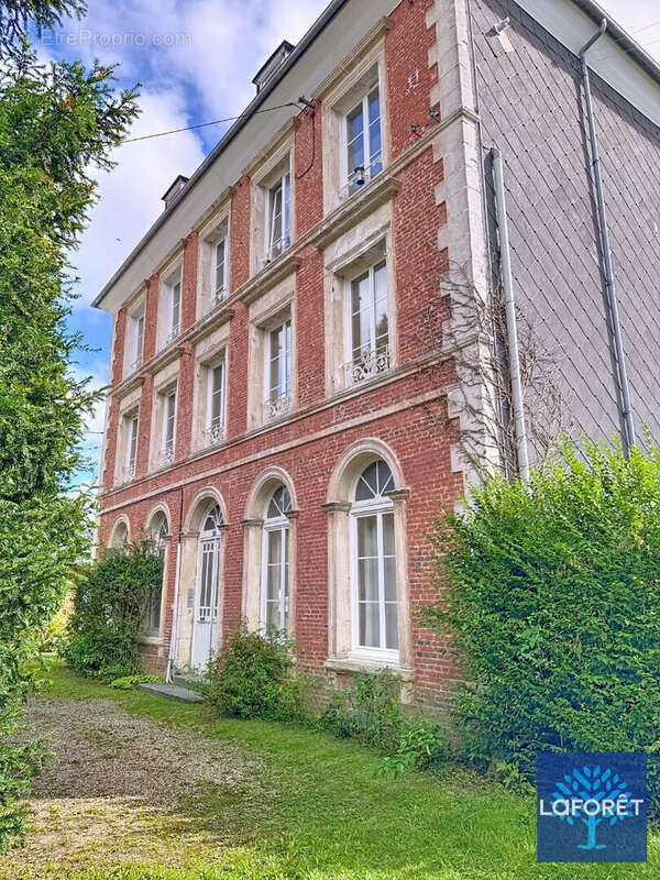 Appartement à MENNEVAL