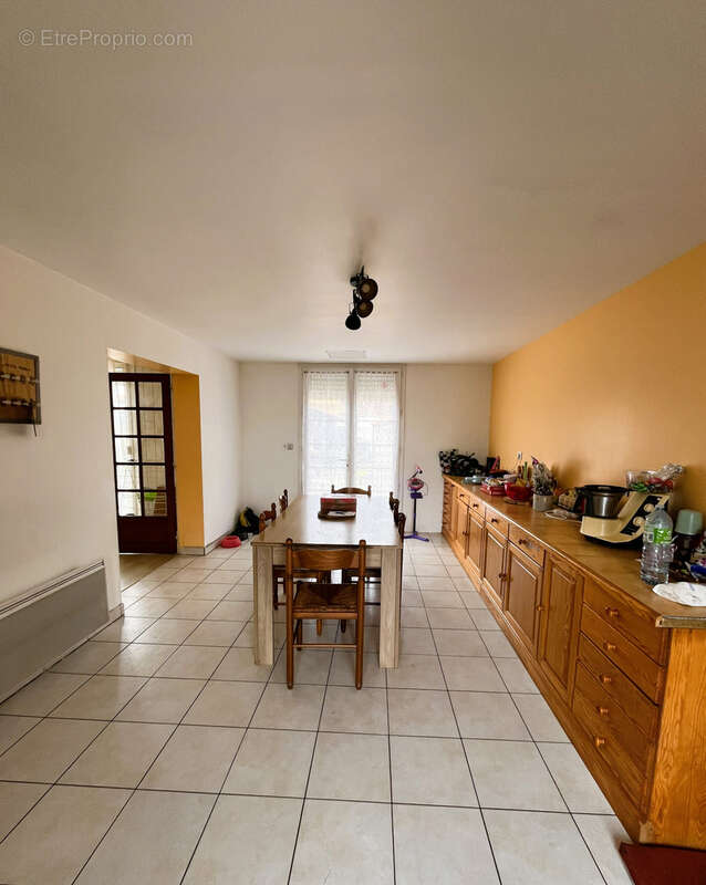Maison à SAINT-GEORGES-DE-POINTINDOUX