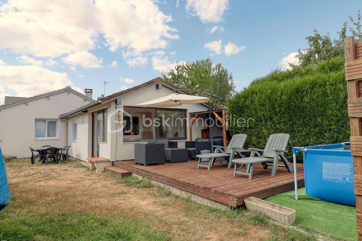 Maison de plain-pied total - 130 m² - 6 pièces - Milly-sur-Thérain (60112) - photo 12