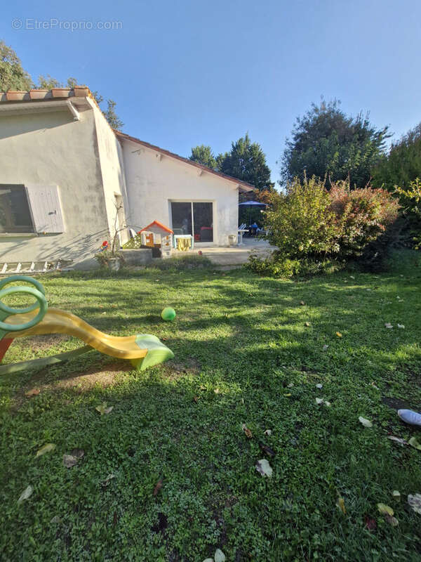 Maison à MESCHERS-SUR-GIRONDE