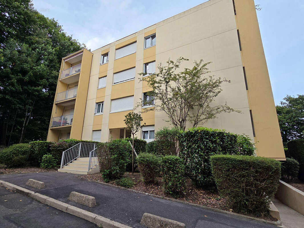 Appartement à YERRES