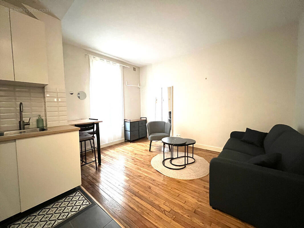 Appartement à PARIS-18E