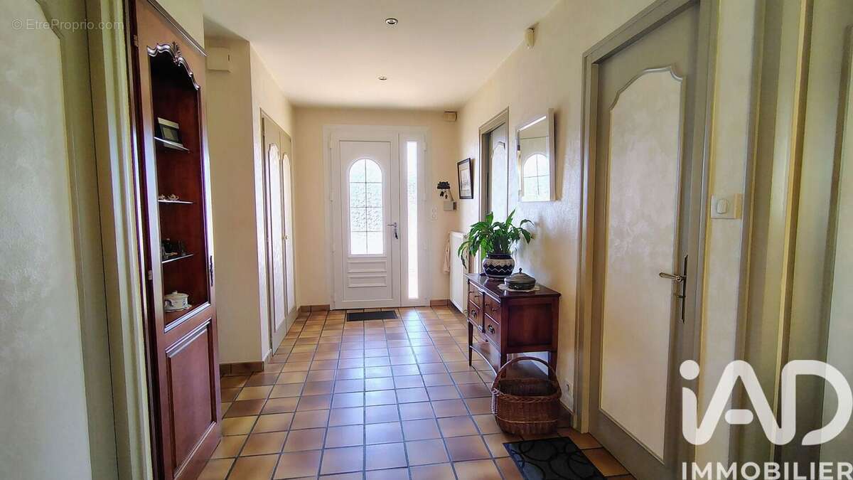 Photo 4 - Maison à FONTENAY-LE-COMTE