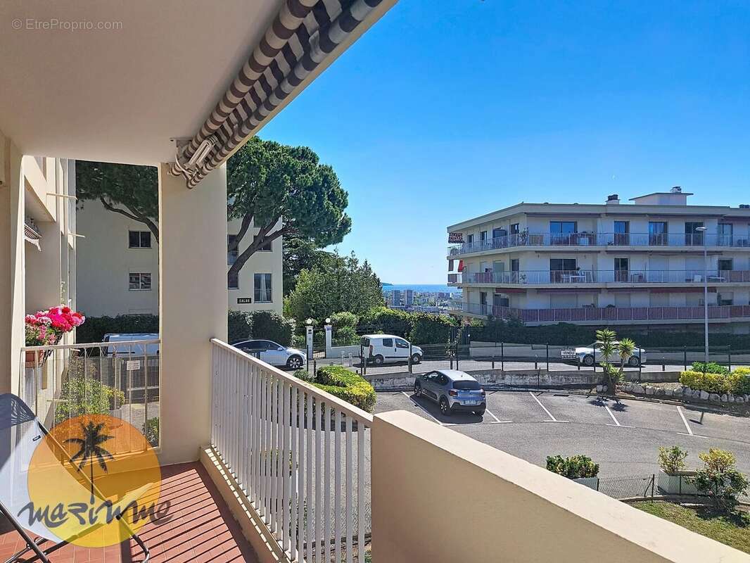 Appartement à SAINT-LAURENT-DU-VAR