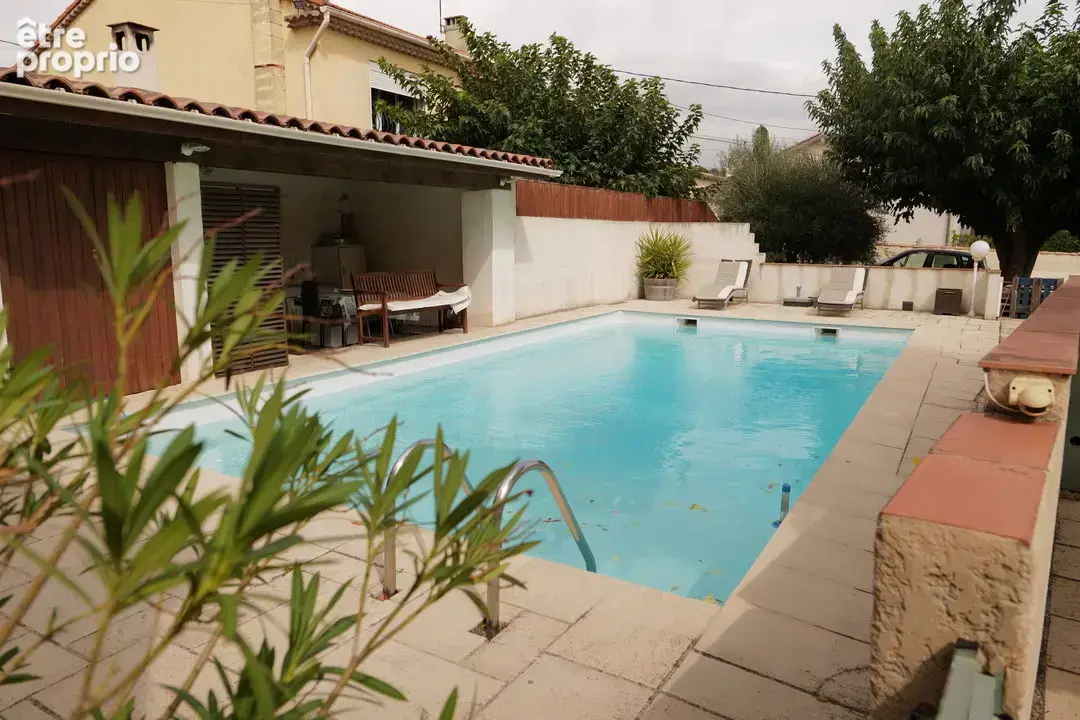 Maison T8 190 m² /jardin 730 m² + dépendance 