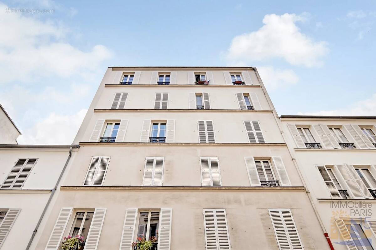 Appartement à PARIS-7E