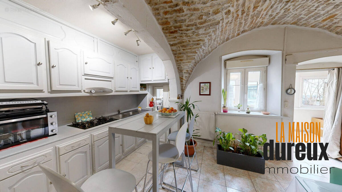 Appartement à POUILLEY-LES-VIGNES