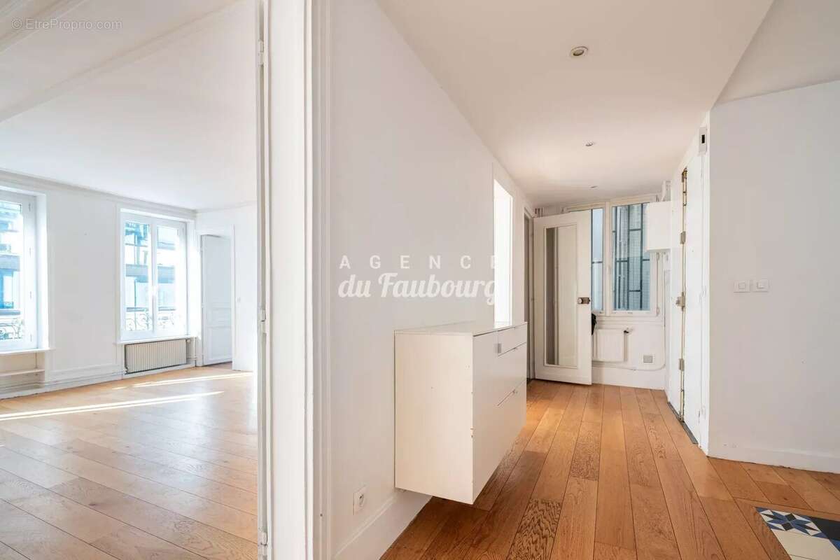 Appartement à PARIS-10E