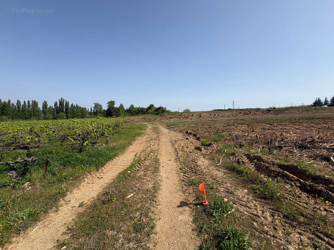 Terrain à bâtir / Libre constructeurs / Prix en direct - photo 2