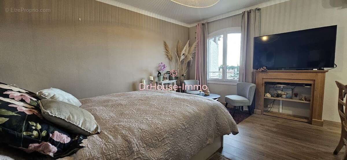 Appartement à SAINT-CYR-SUR-MER
