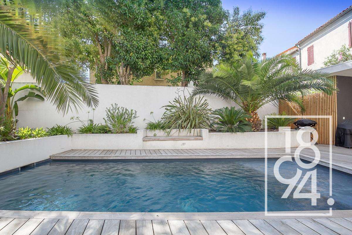 Appartement à MARSEILLE-9E