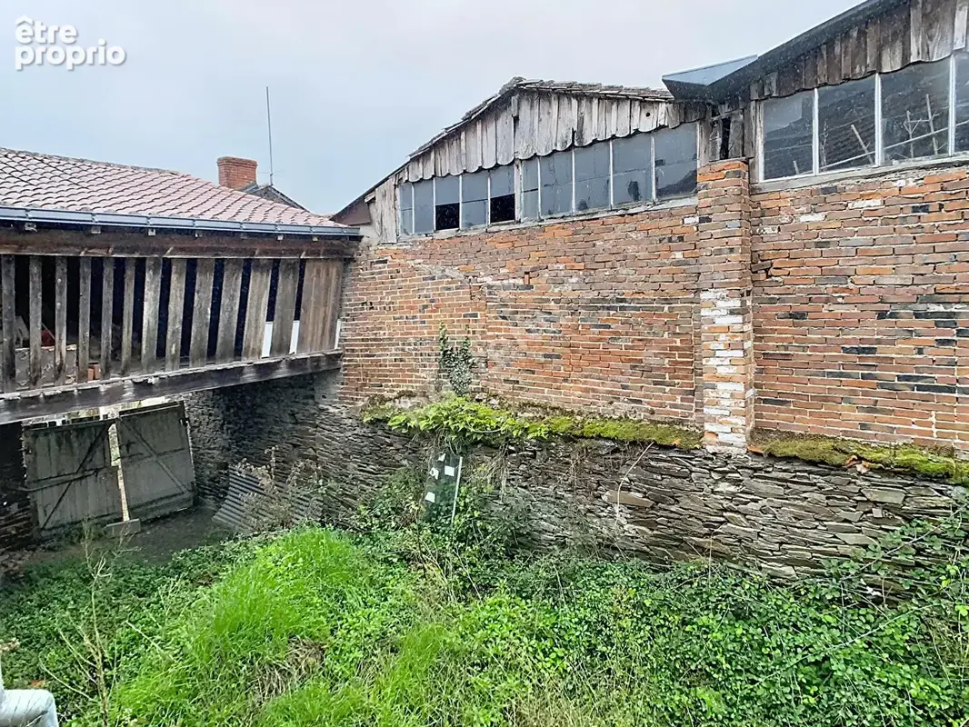 Maison Beaupreau En Mauges 7 pièce(s) 154 m2 - photo 2