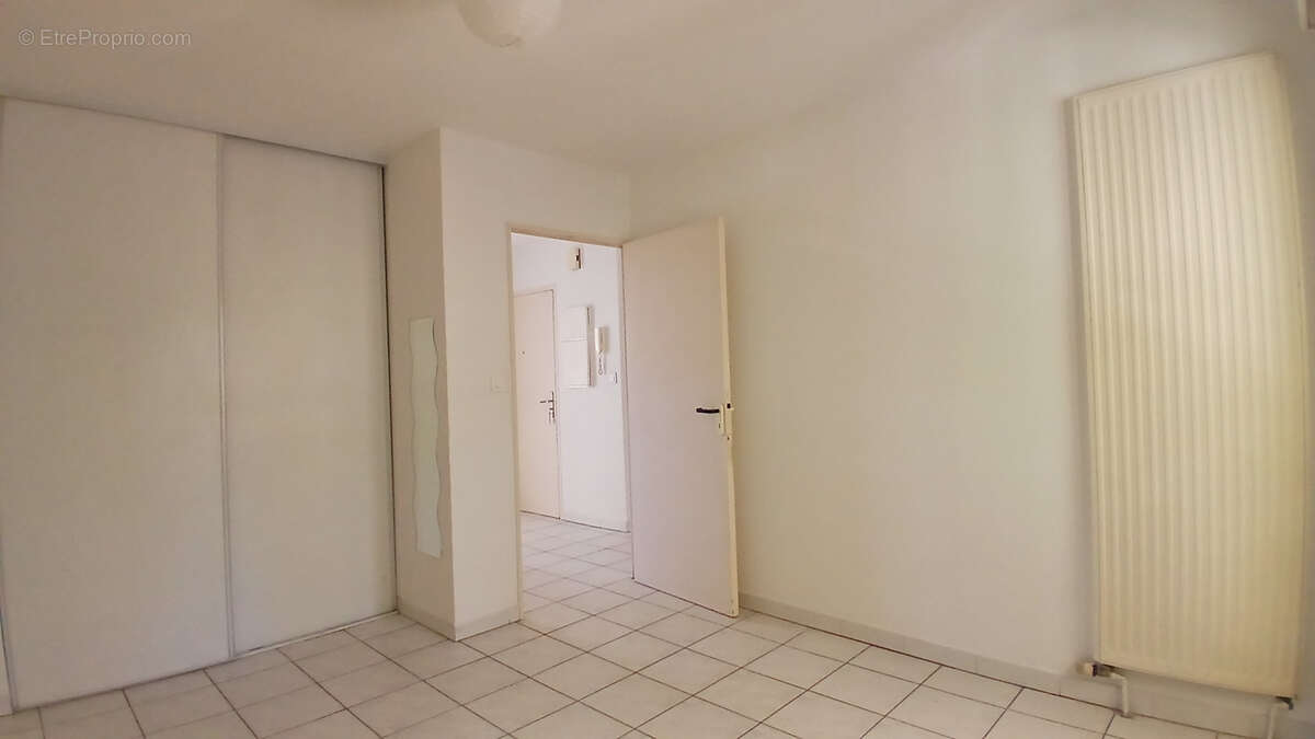 Appartement à LUNEL
