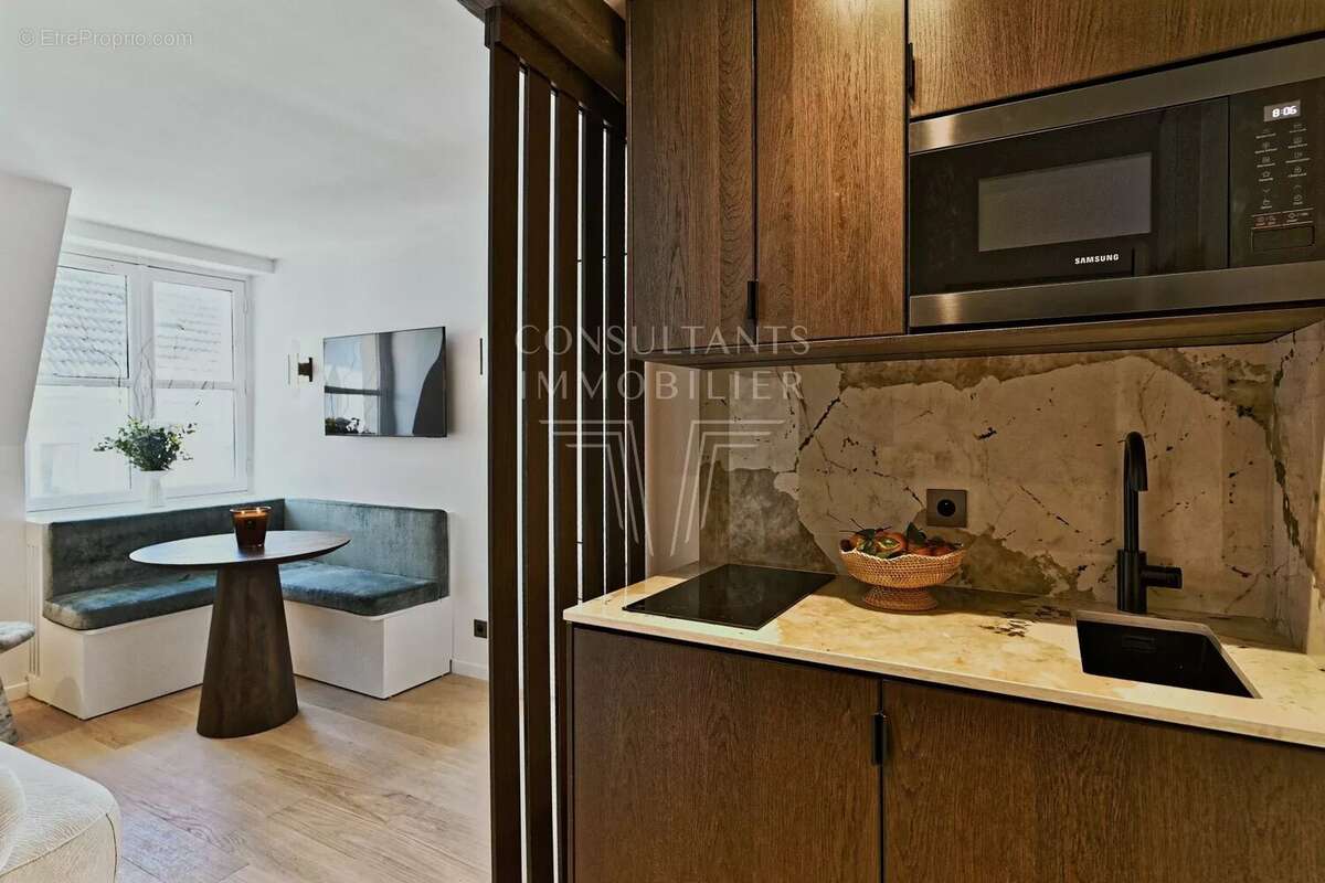 Appartement à PARIS-6E