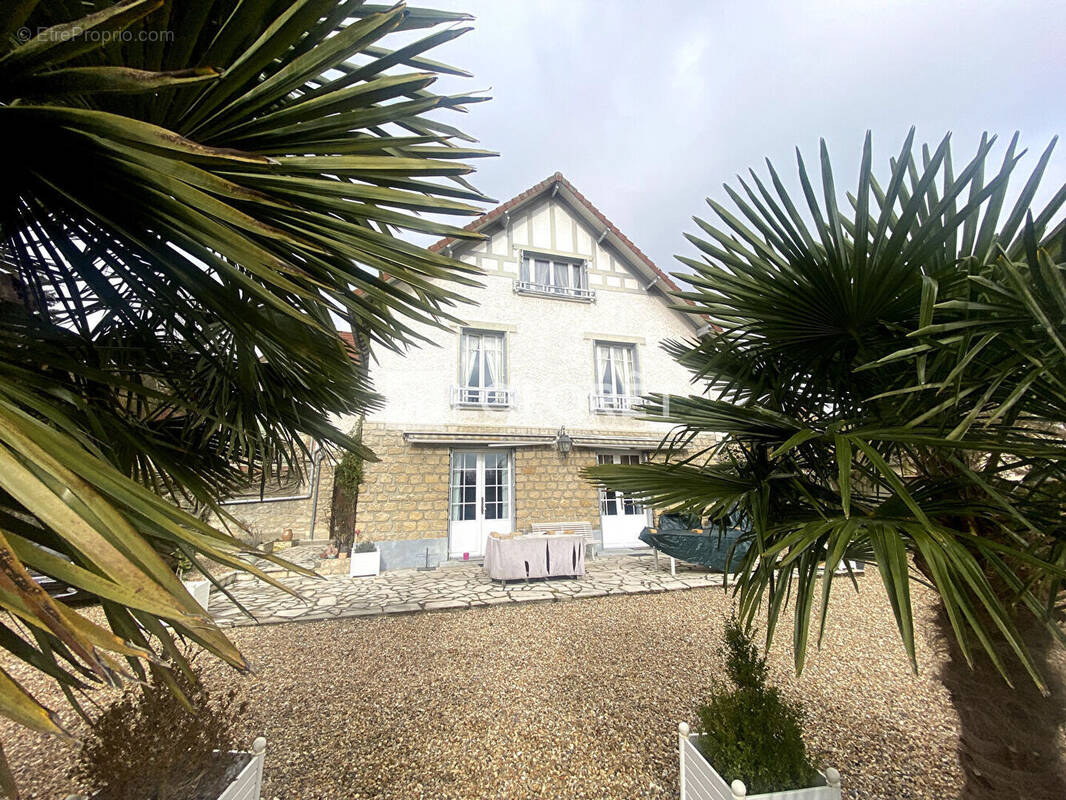 Maison à HARDRICOURT