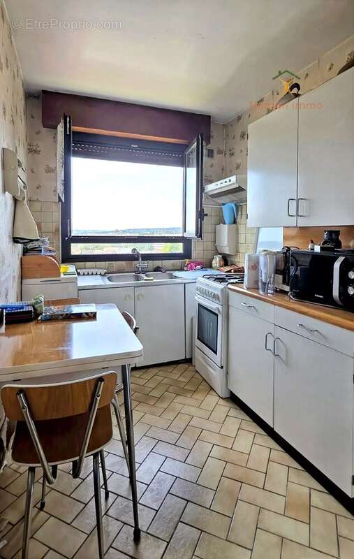 Appartement à FRESNES