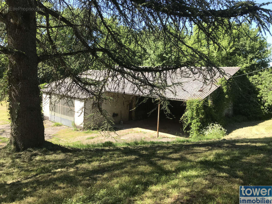 Maison à LAROQUE-TIMBAUT