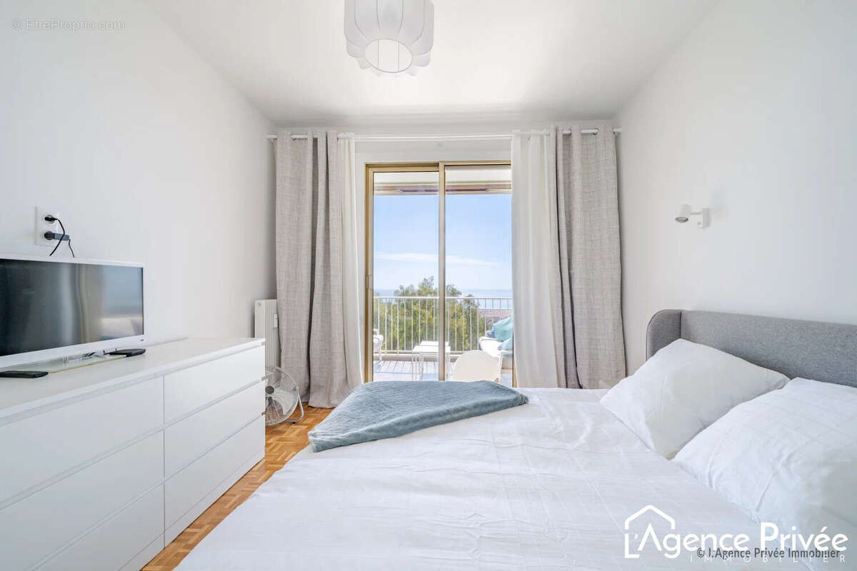 Appartement à CAGNES-SUR-MER