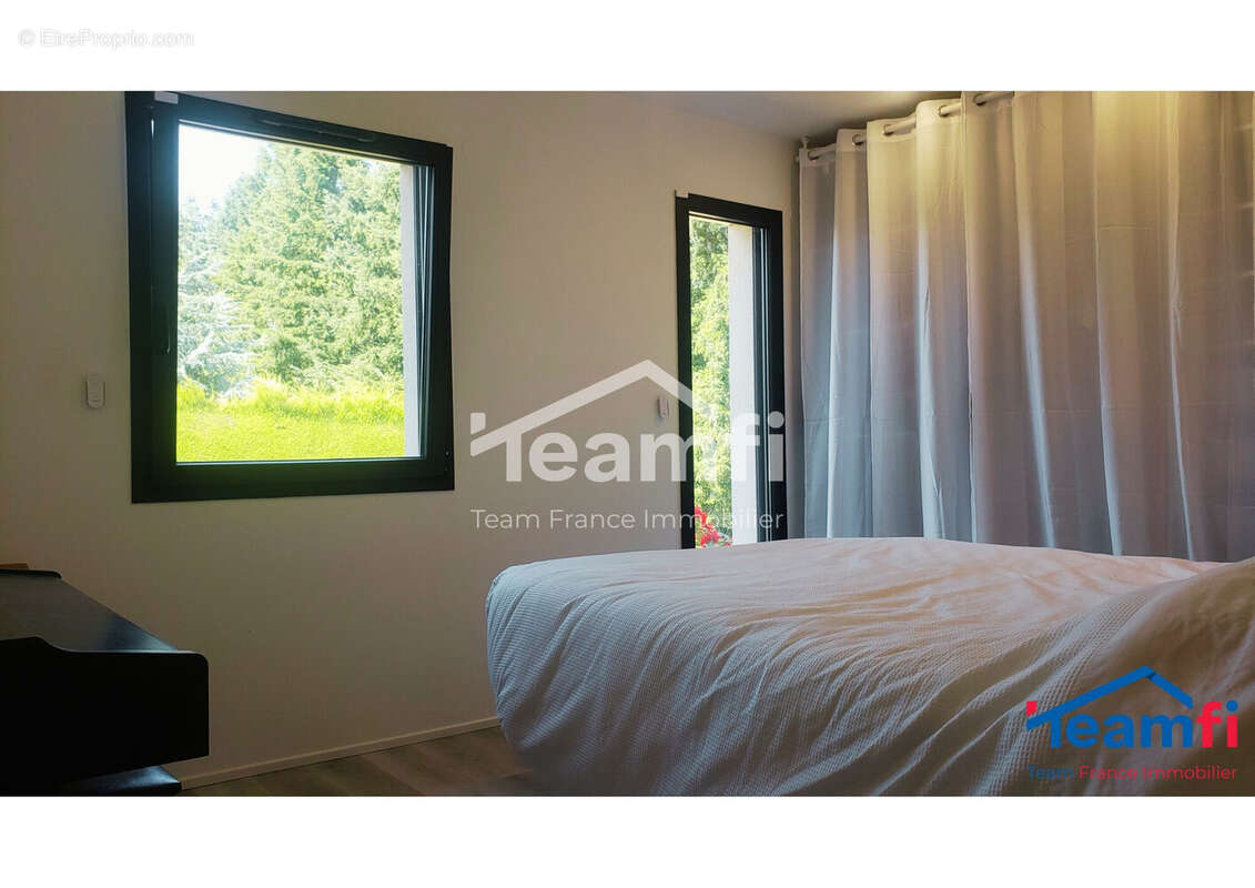 Maison à SAINT-JUST-MALMONT