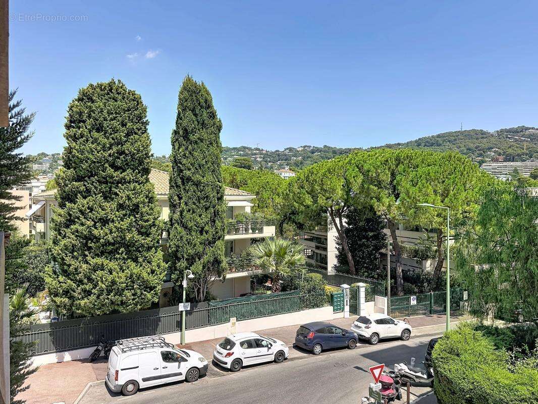 Appartement 95 m² à Le Cannet  - photo 10