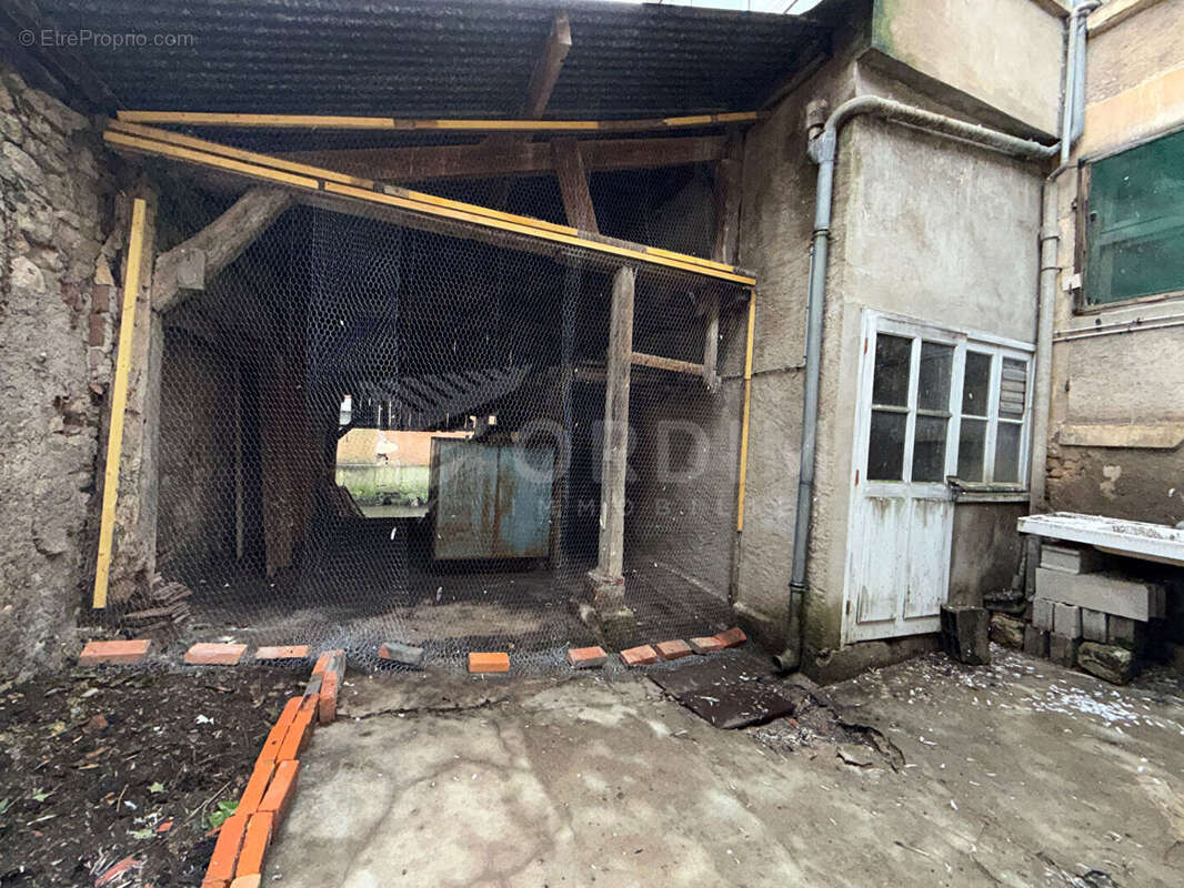 Appartement à DONZY