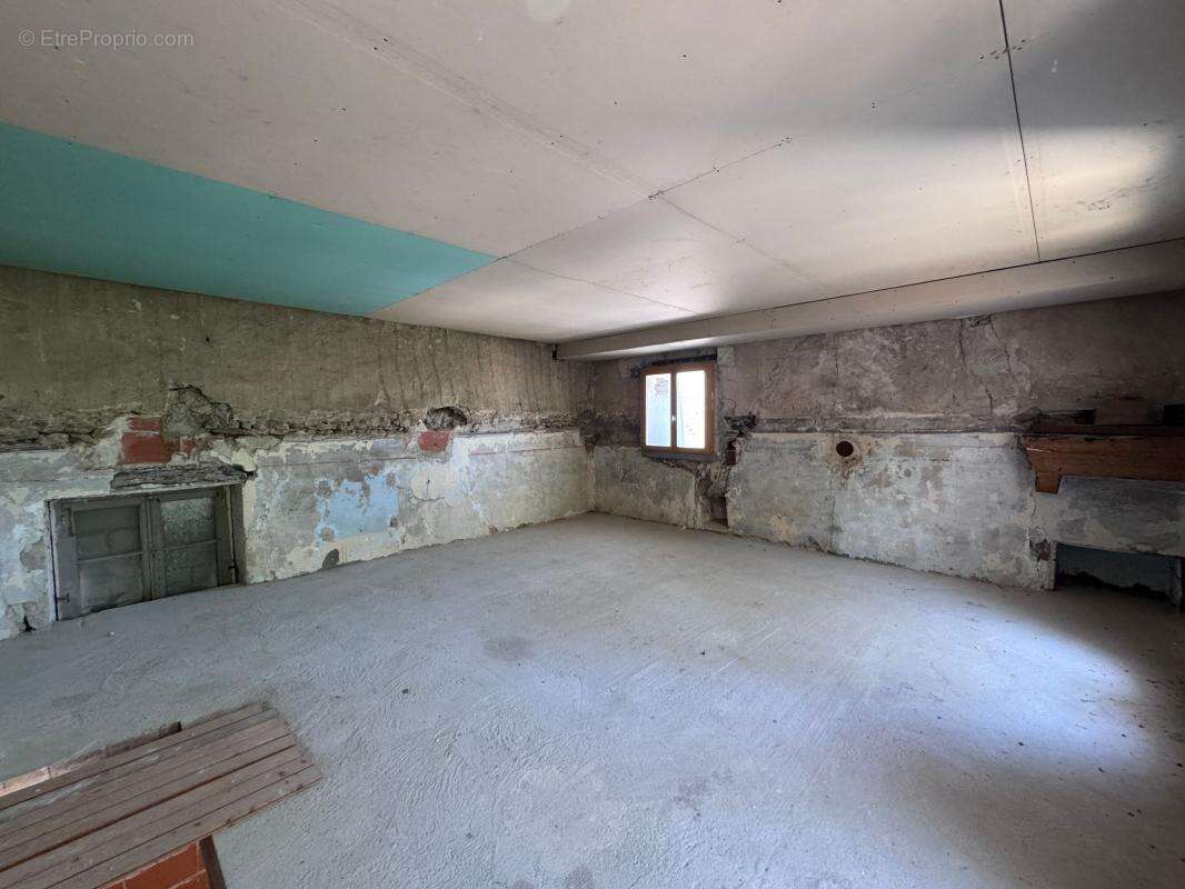 ORPI Crémieu vous propose à la vente cette ancienne dépendance à fort potentiel ! - photo 9