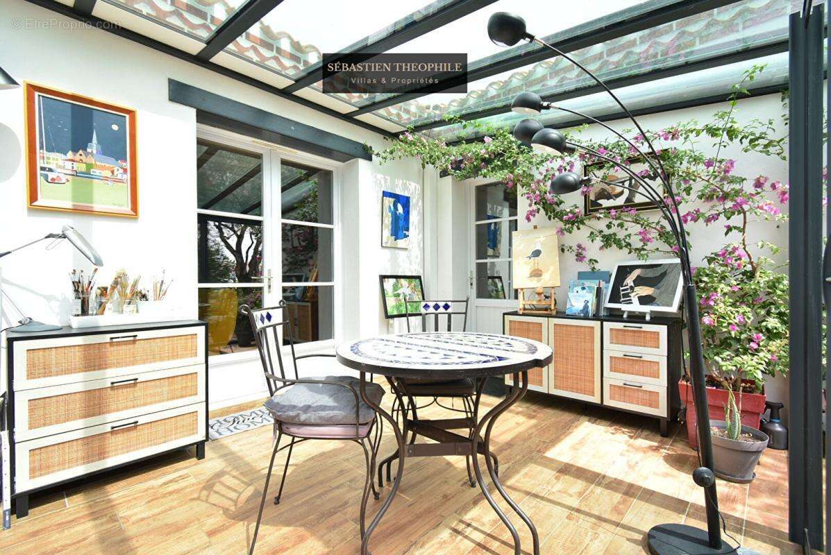 Maison Vendéenne T5 proche Saint Gilles - Authenticité et Confort - photo 9