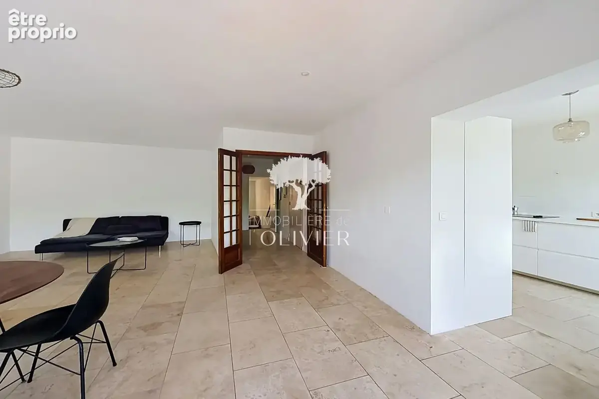 Appartement 3 pièces 72 m² à vendre à Apt (84400) - photo 4