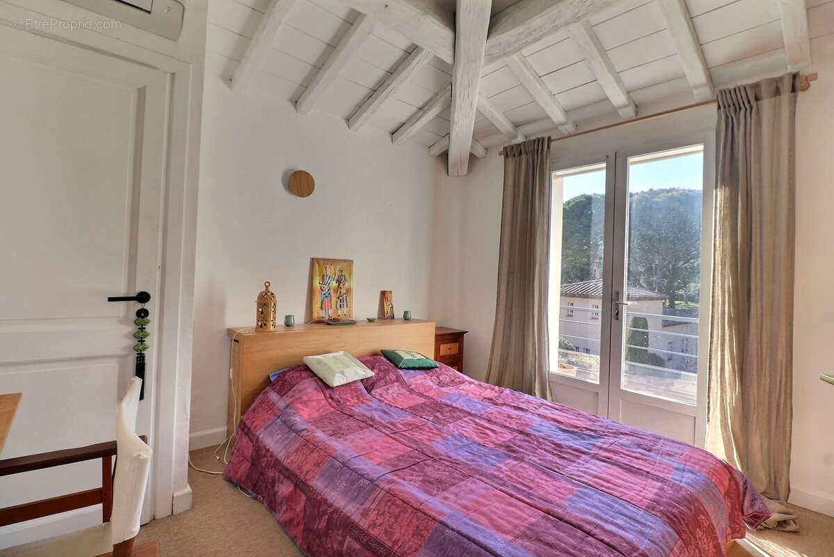 Superbe villa Saint Raphael les golfs - 5 pièce(s) 140 m2 - photo 9