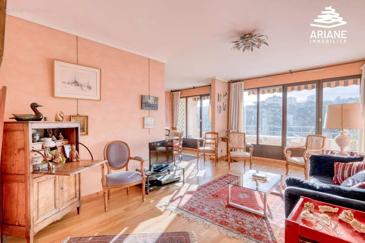 Appartement à LYON-9E