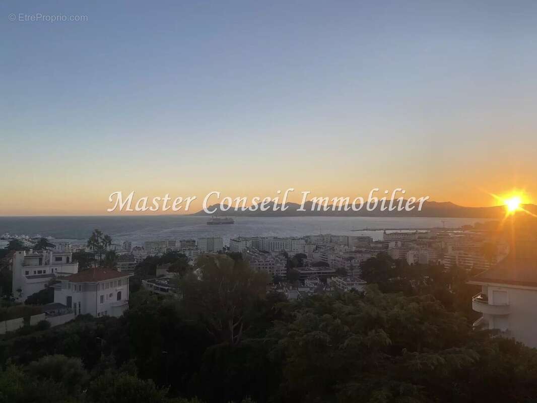 Appartement à CANNES