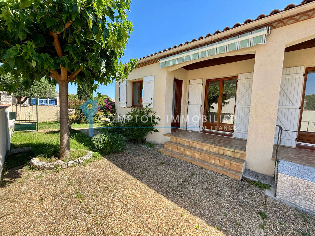 Maison à VERGEZE