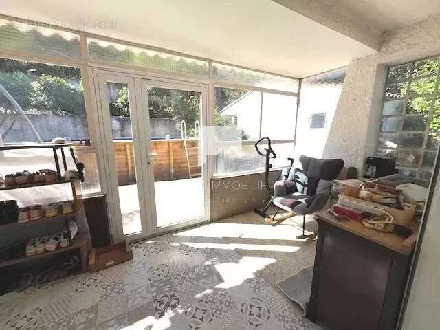 Maison à LA CRAU