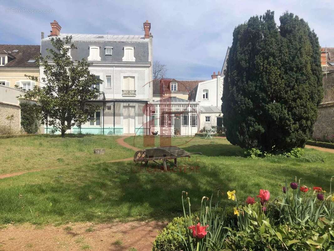 Maison à FONTAINEBLEAU
