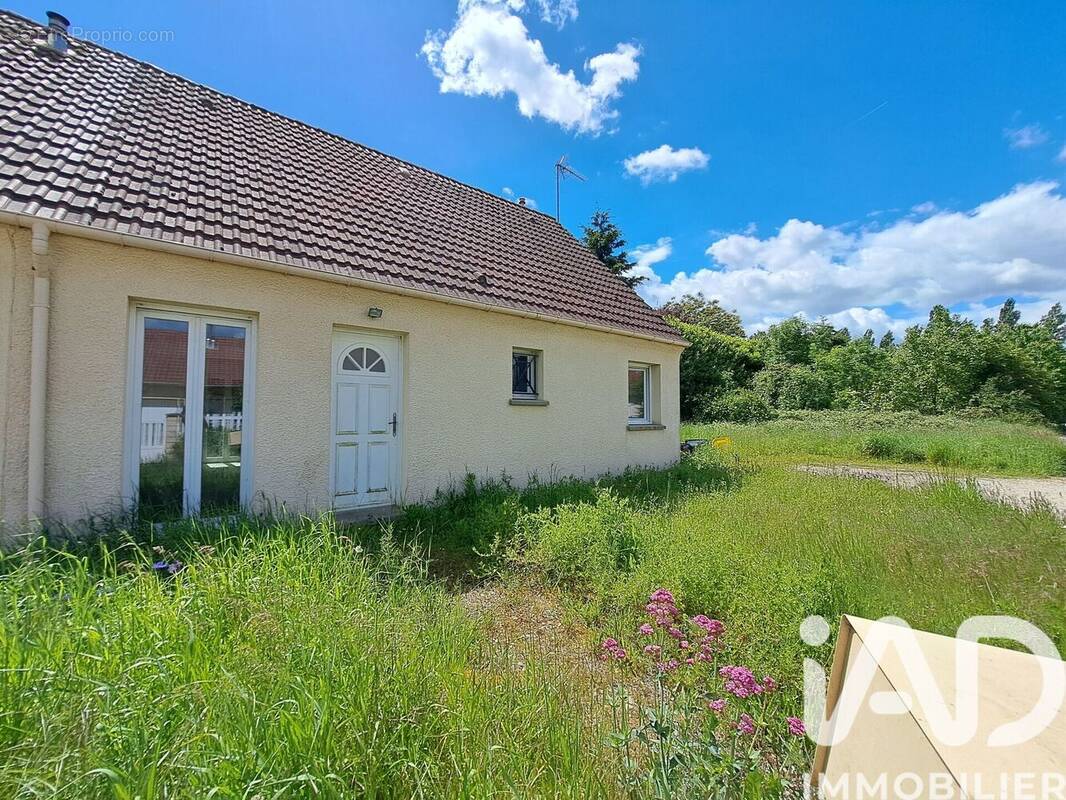 Photo 1 - Maison à BEAUVILLIERS