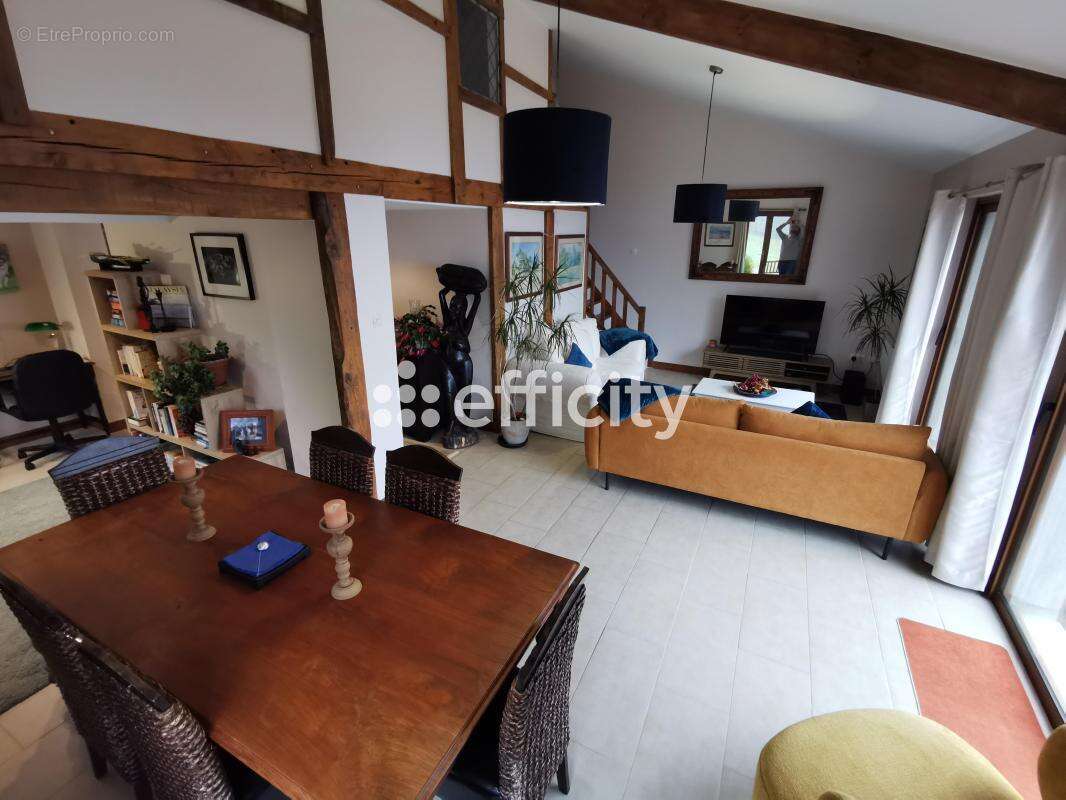 Maison 290 m² à Saint-Sever-Calvados  - photo 32