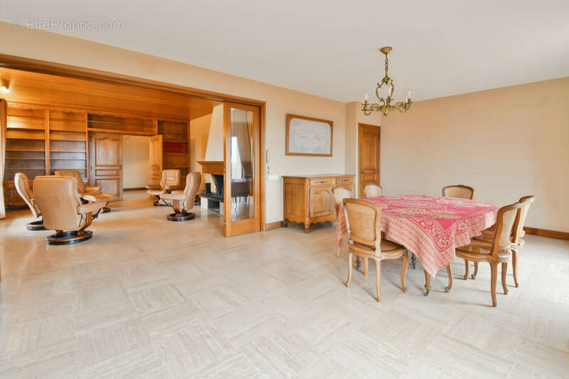 Maison à TONNAY-CHARENTE